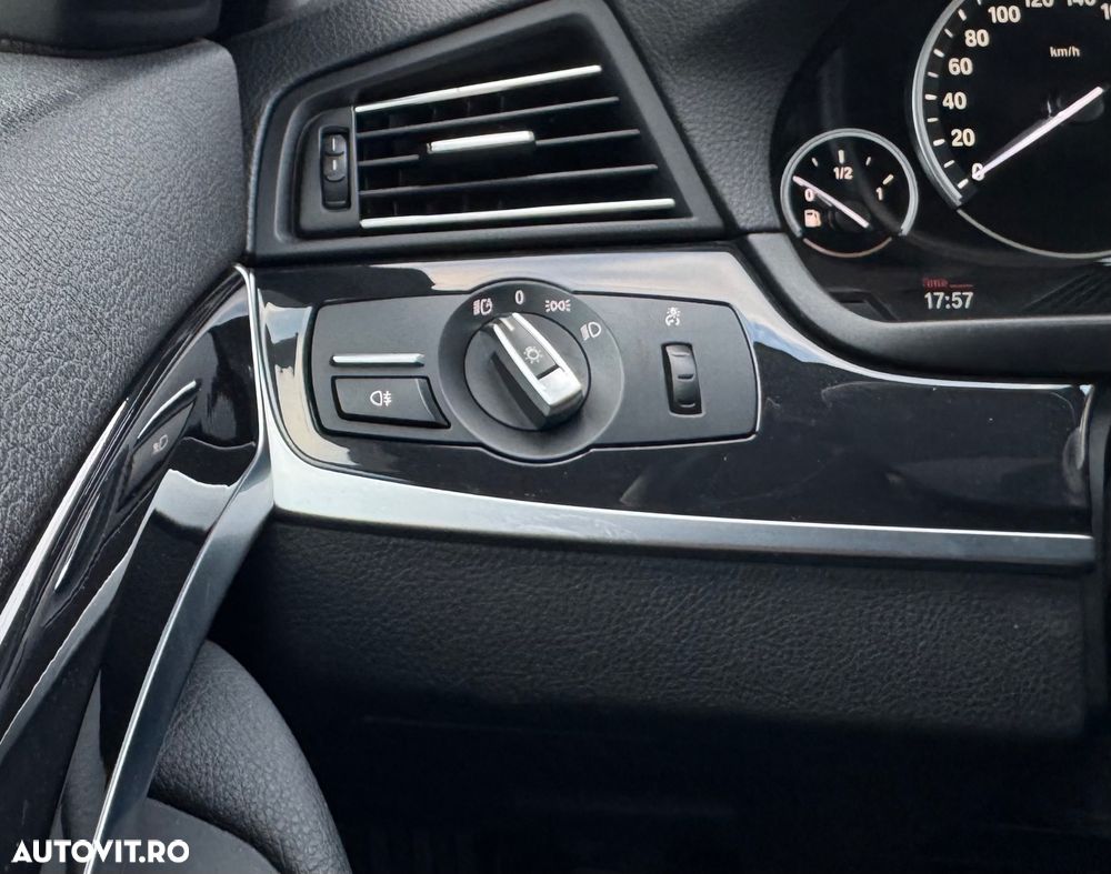 BMW Seria 5 520i Aut. Modern Line - 10