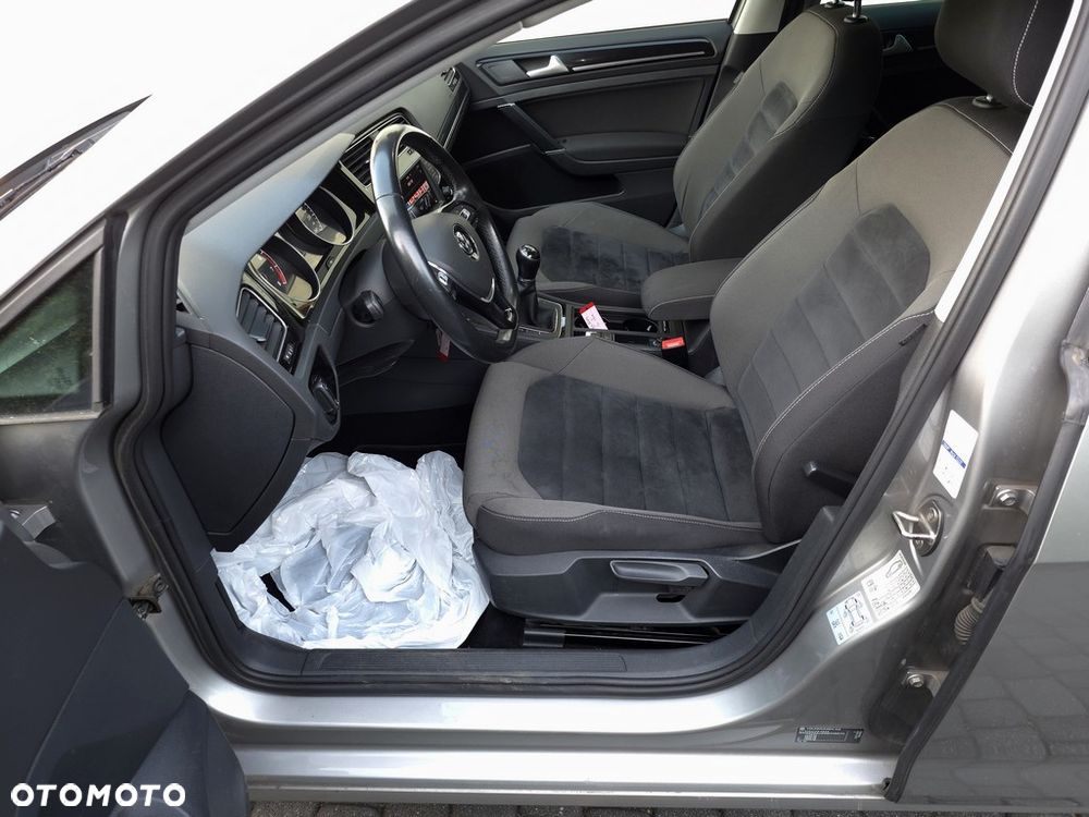 Volkswagen Golf 1.4 TSI BMT Highline - 7