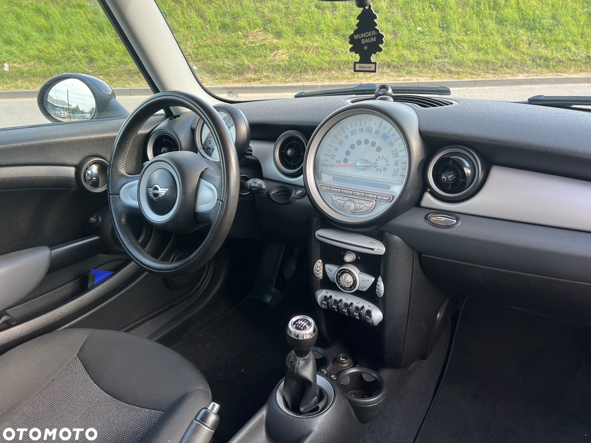 MINI Cooper Standard - 27
