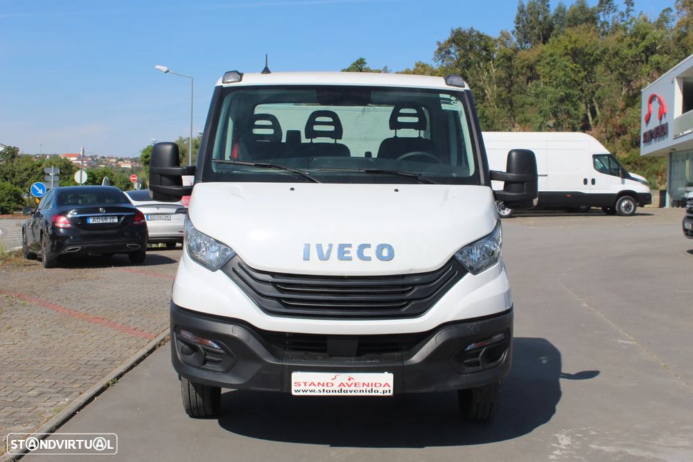 Iveco DAILY 35-160 CAB/SIMPLES // C/PLATAFORMA // 3.000cc - 2