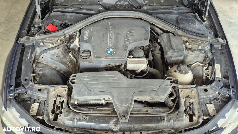 BMW Seria 3 320i xDrive Aut. M Sport - 26