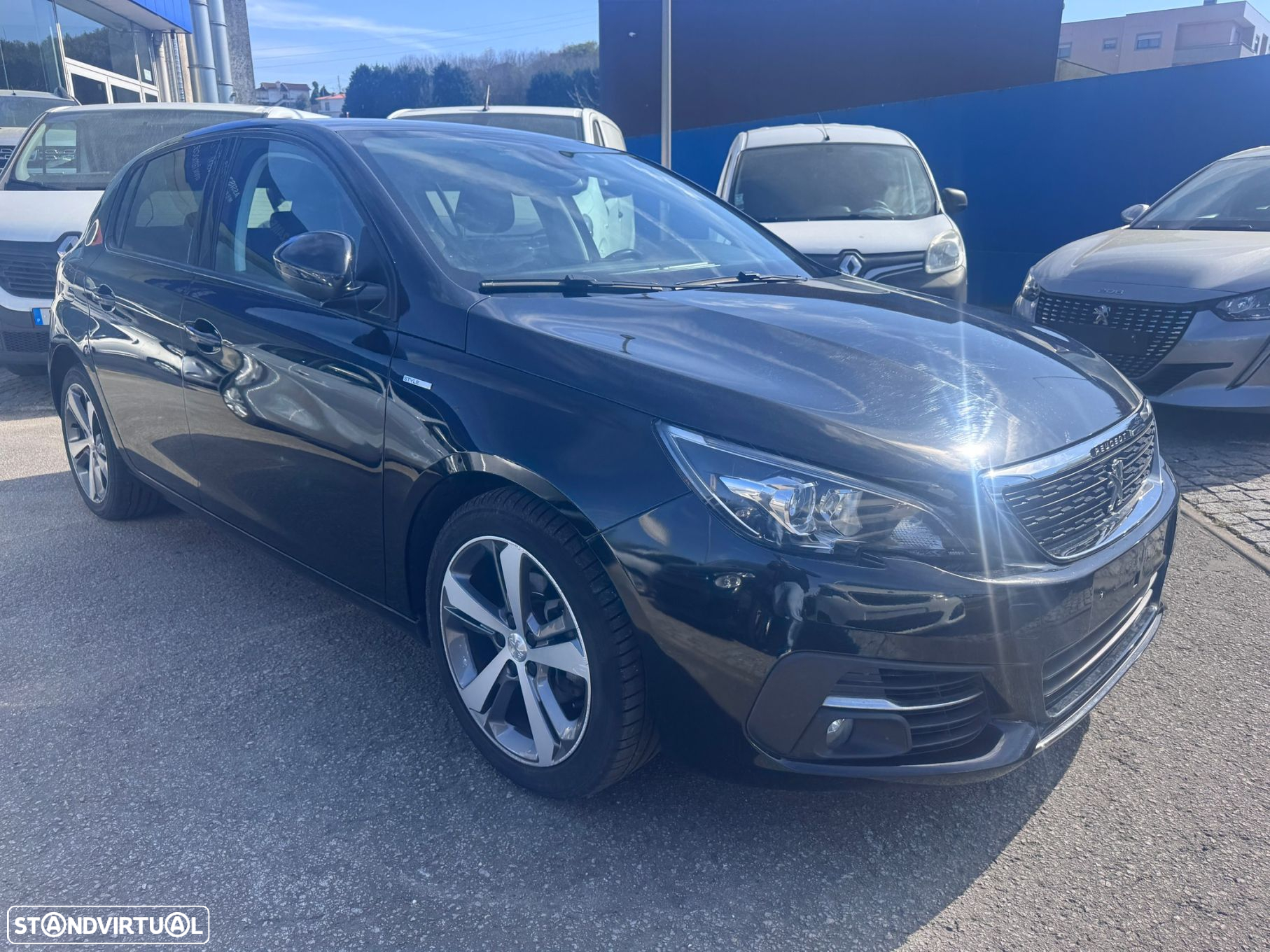Peugeot 308 1.2 PureTech Allure EAT8 - 2