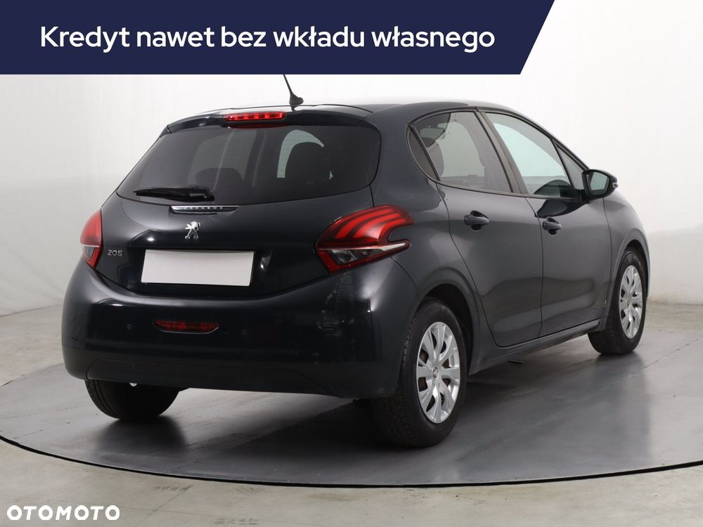Peugeot 208 - 7