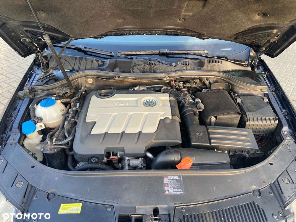 Volkswagen Passat 2.0 TDI Comfortline DSG - 7