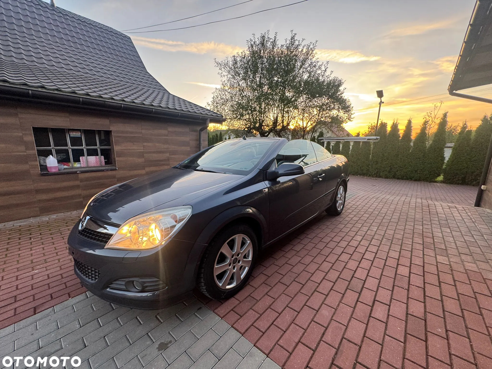 Opel Astra Twin Top 1.6 Cosmo - 22