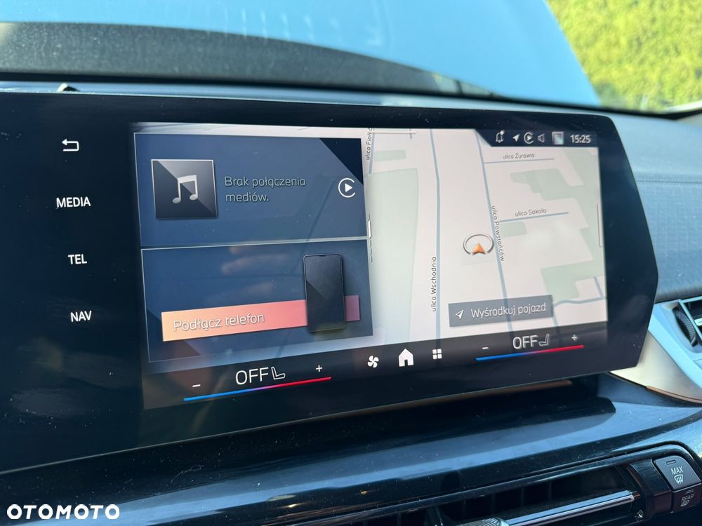 BMW iX2 eDrive20 66.5kWh M Sport - 19