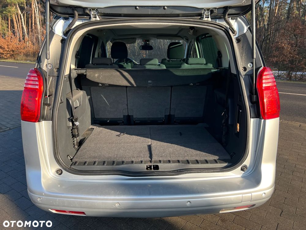 Peugeot 5008 - 12