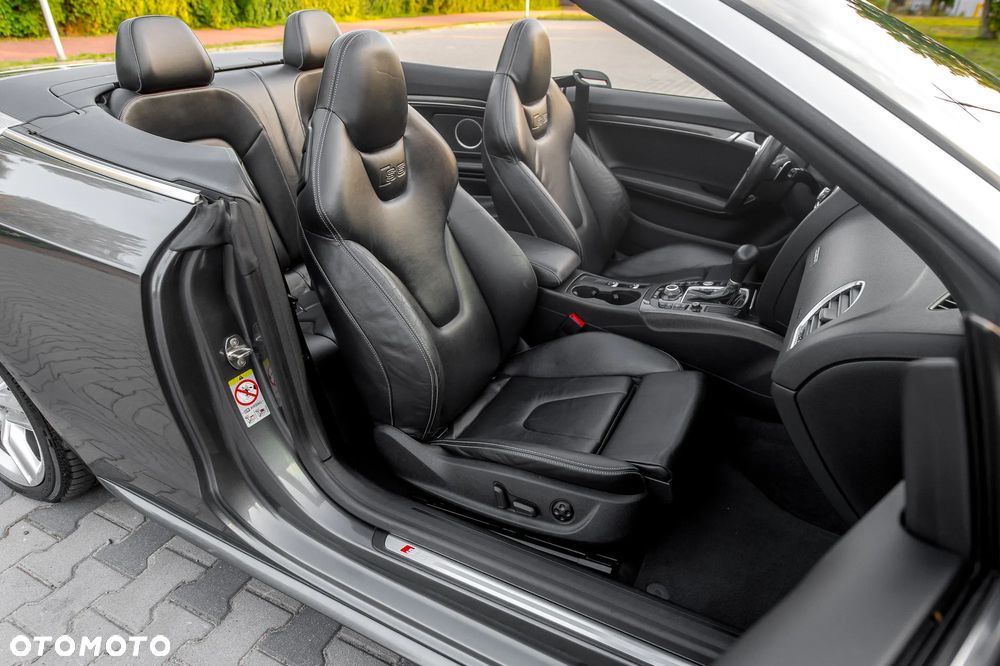 Audi S5 Cabrio S tronic - 33