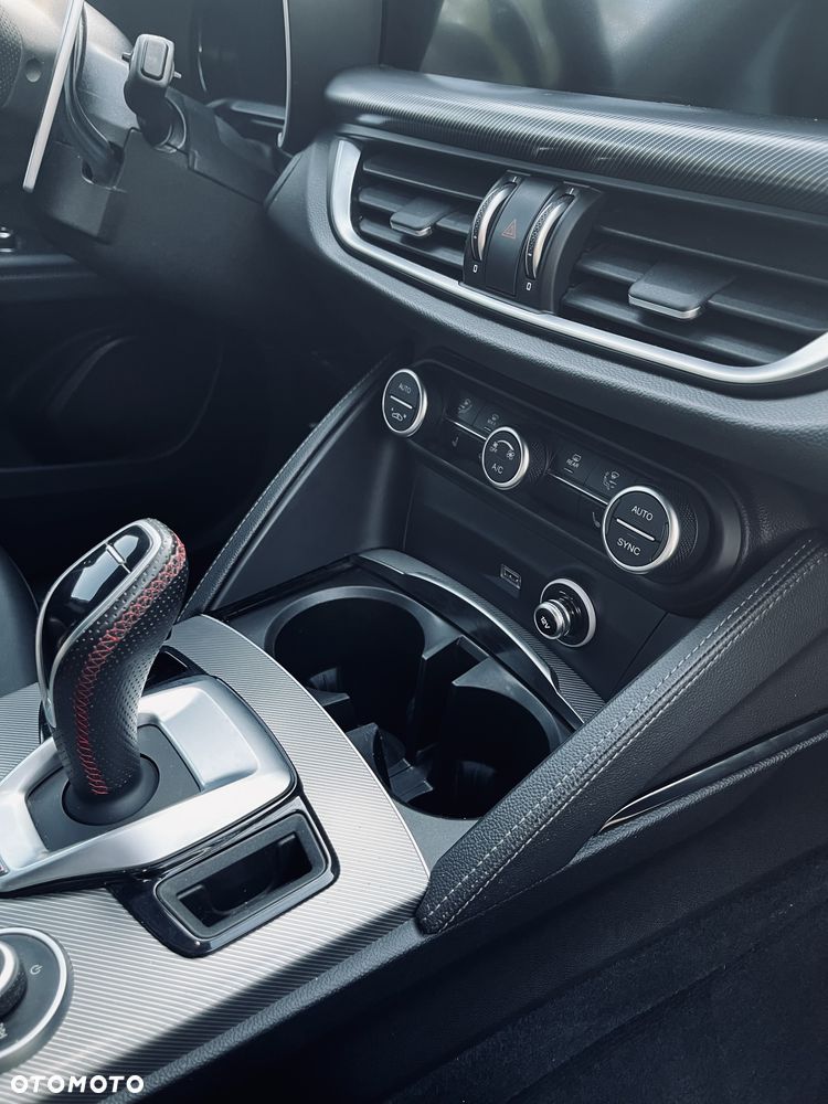 Alfa Romeo Stelvio 2.0 Turbo Competizione Q4 - 17