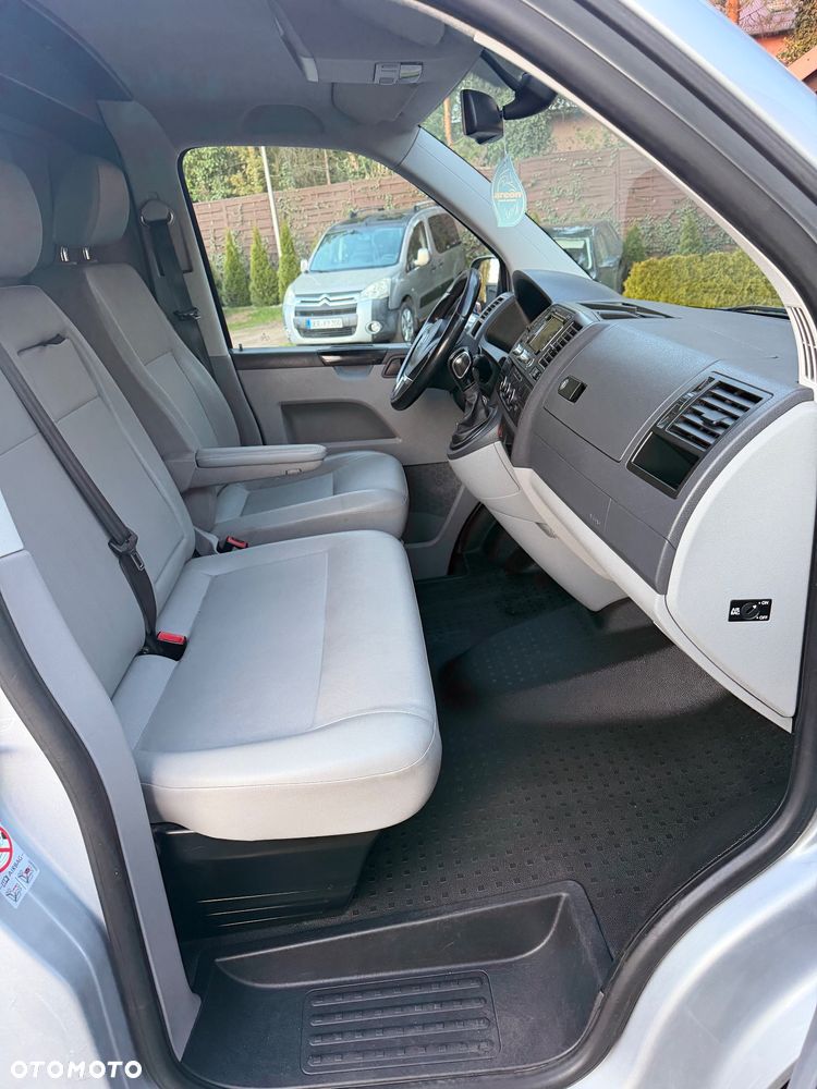 Volkswagen Transporter - 18