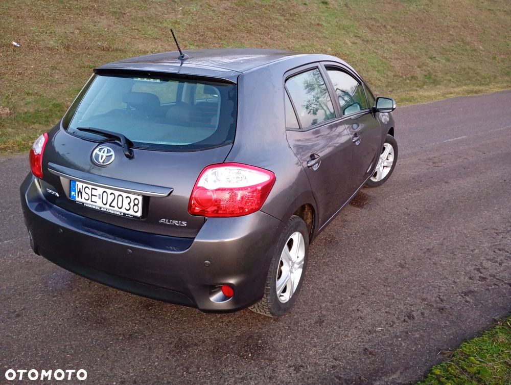 Toyota Auris 1.6 Premium Comfort MS - 21