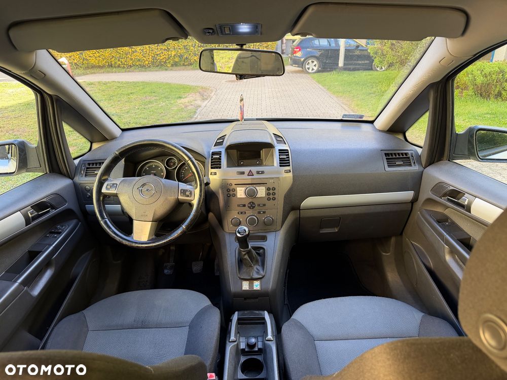 Opel Zafira 1.9 CDTI Elegance - 10