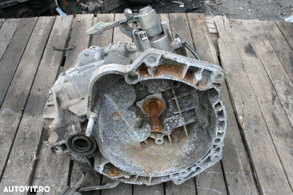 Cutie Viteze Fiat Grande Punto 1.3 Cdti 6+1 Viteze 90 Cai Garantie - 3