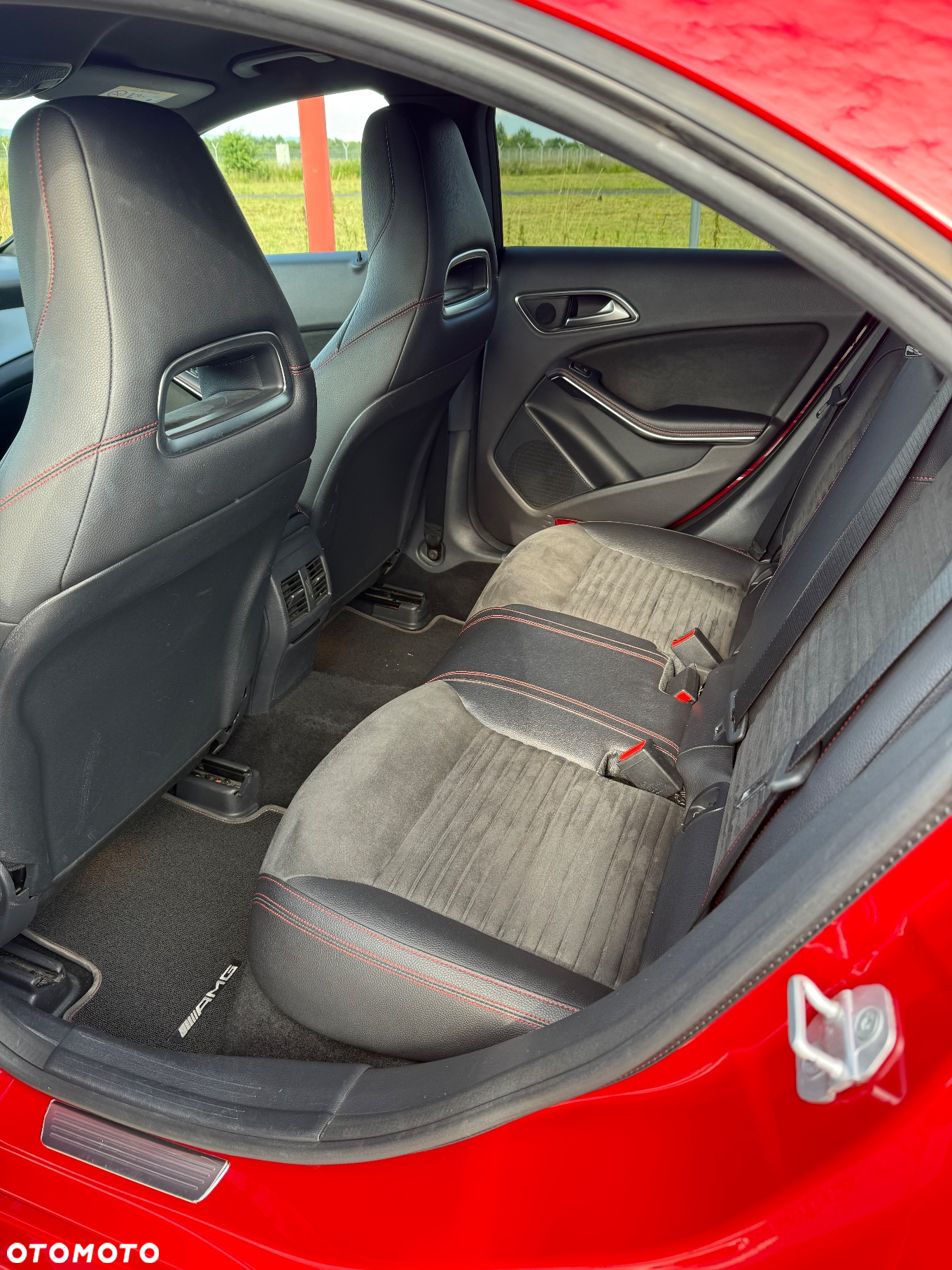 Mercedes-Benz CLA 200 7G-DCT AMG Line - 11