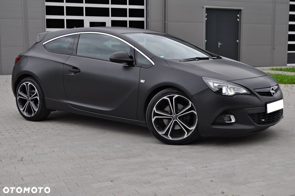 Opel Astra ver-iv-gtc-2-0-cdti-bi--turbo-s-s - 21