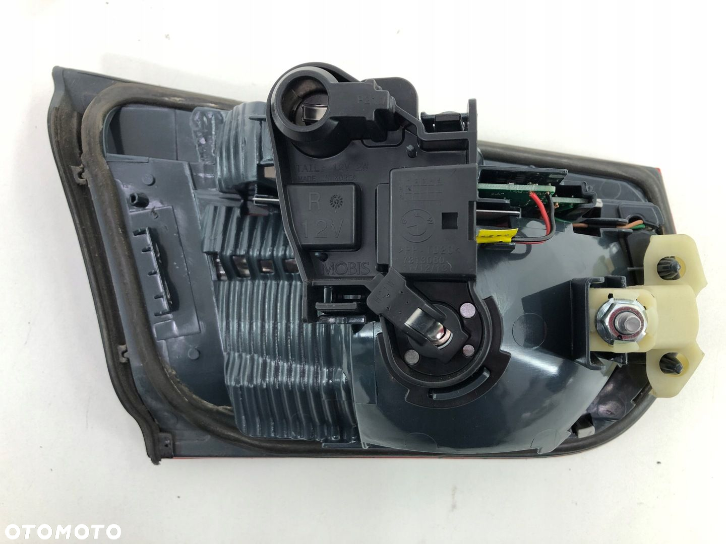 BMW F30 F31 LAMPA TYŁ TYLNA PRAWA W KLAPĘ 7259916 - 4