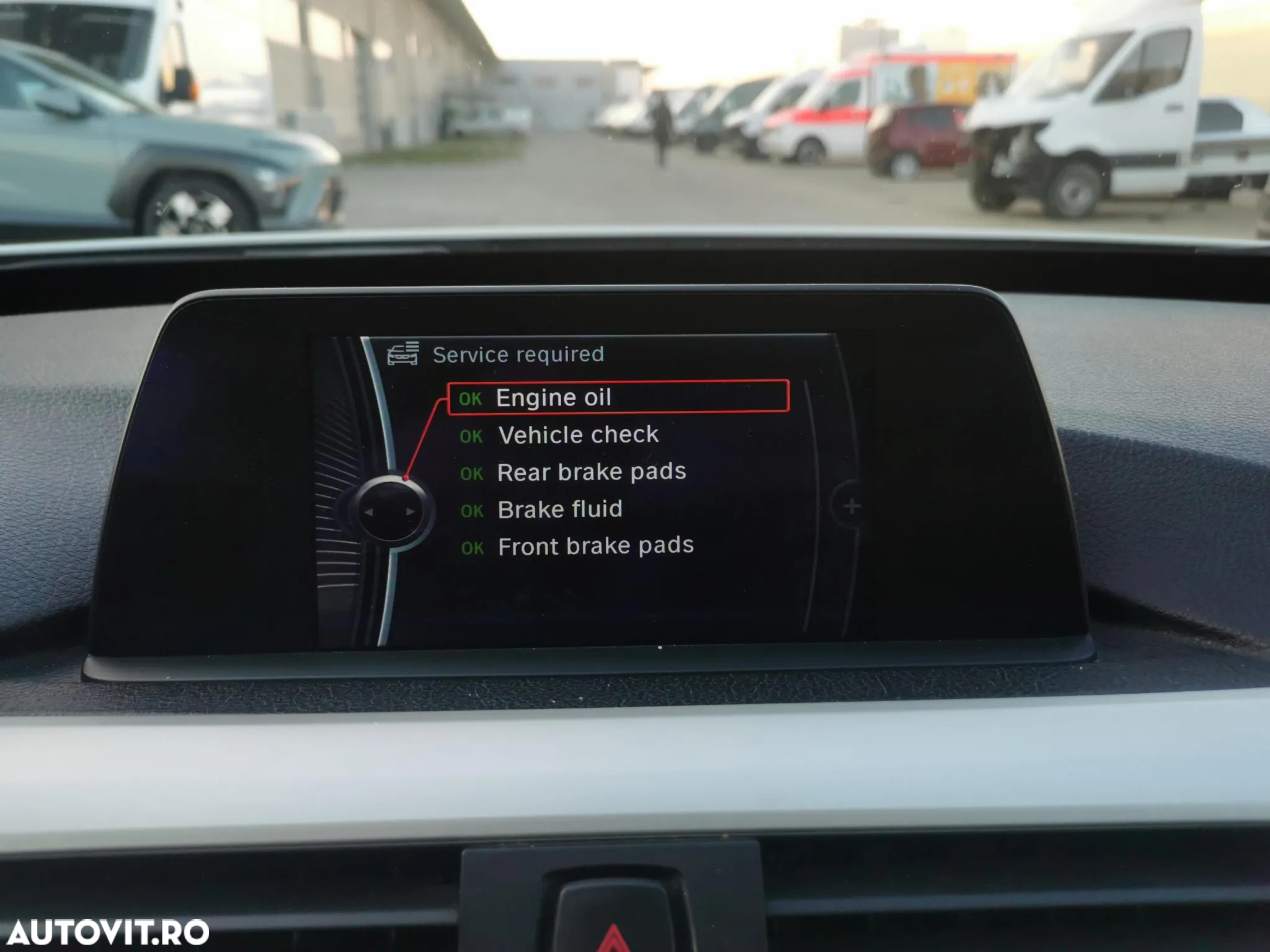 BMW Seria 3 318d Aut. - 26