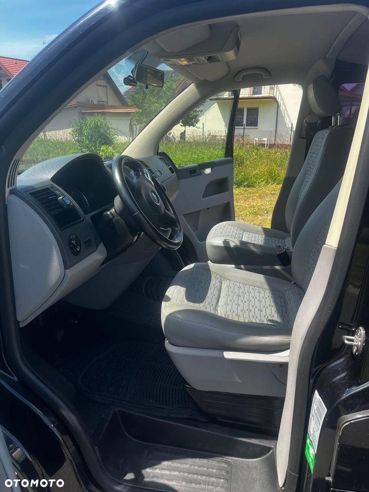 Volkswagen Transporter - 11