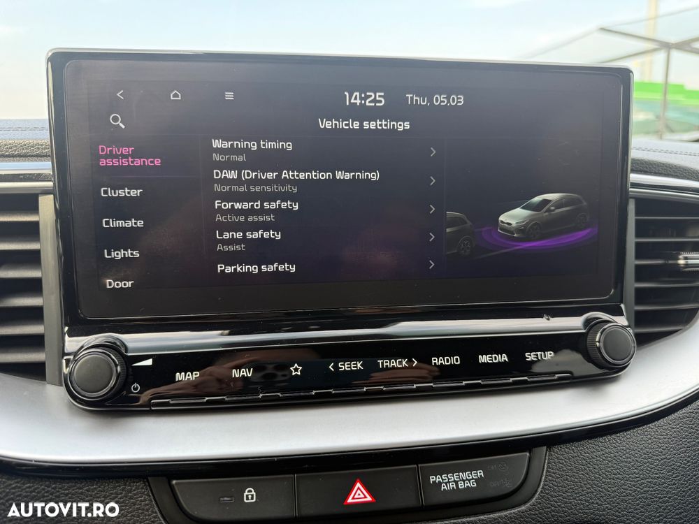 Kia Pro Ceed 1.4 T-GDI DCT7 OPF GT LINE - 29