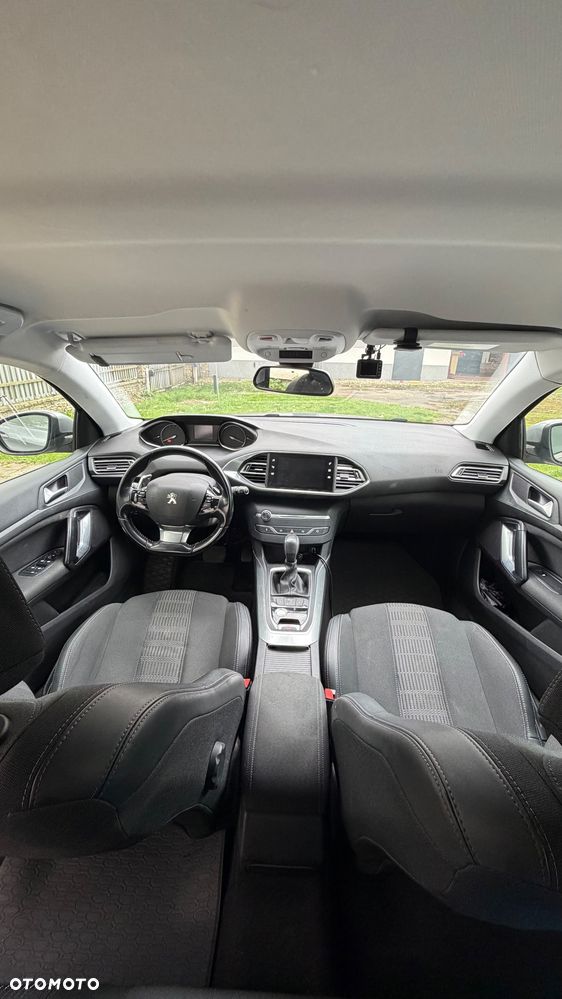 Peugeot 308 BlueHDi 130 EAT6 Stop & Start Active Business-Paket - 19