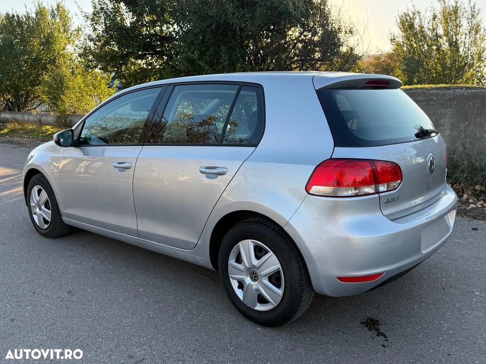 Volkswagen Golf 1.6 Comfortline - 3
