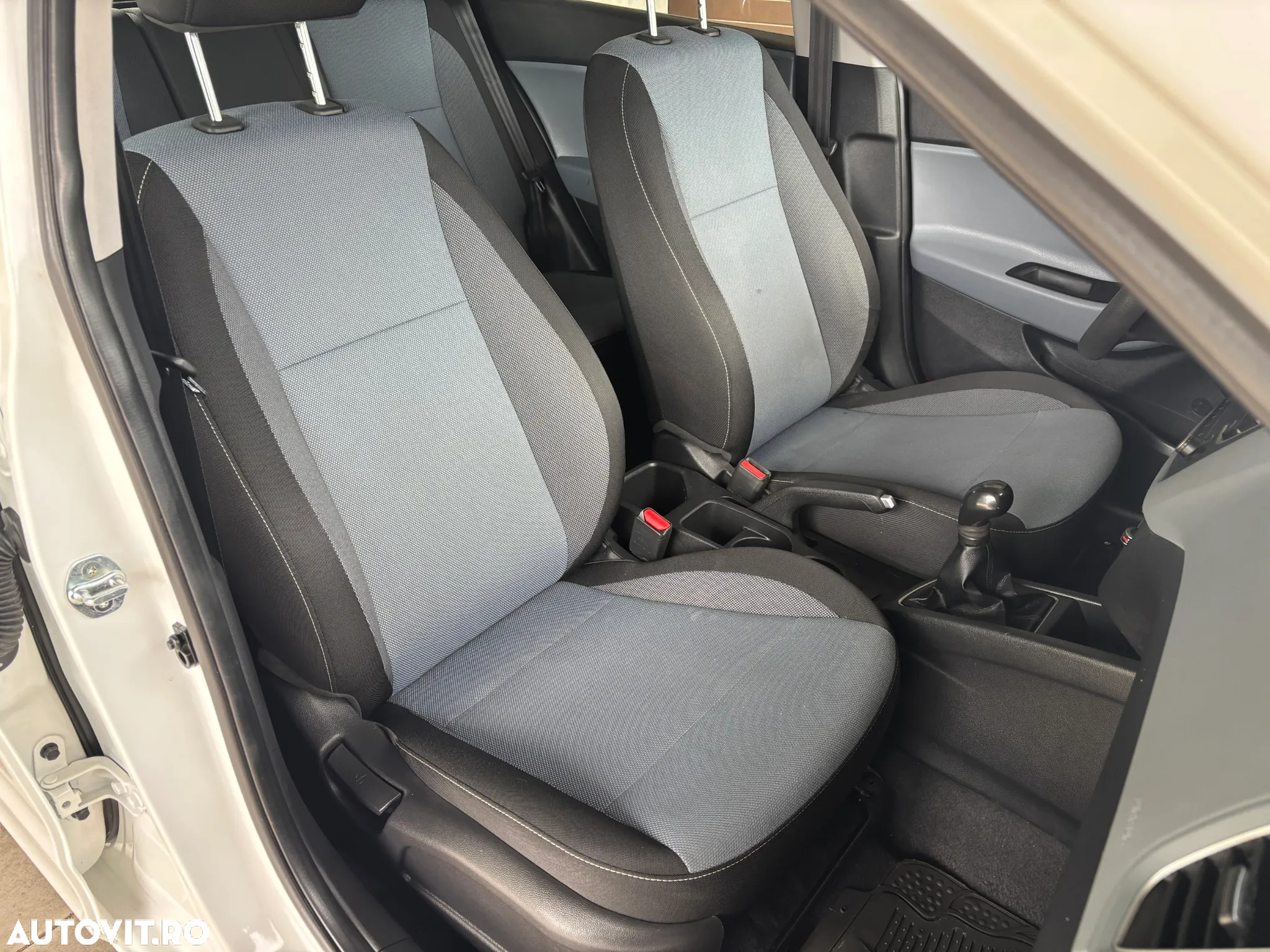 Hyundai i20 1.25 75CP M/T Comfort - 13