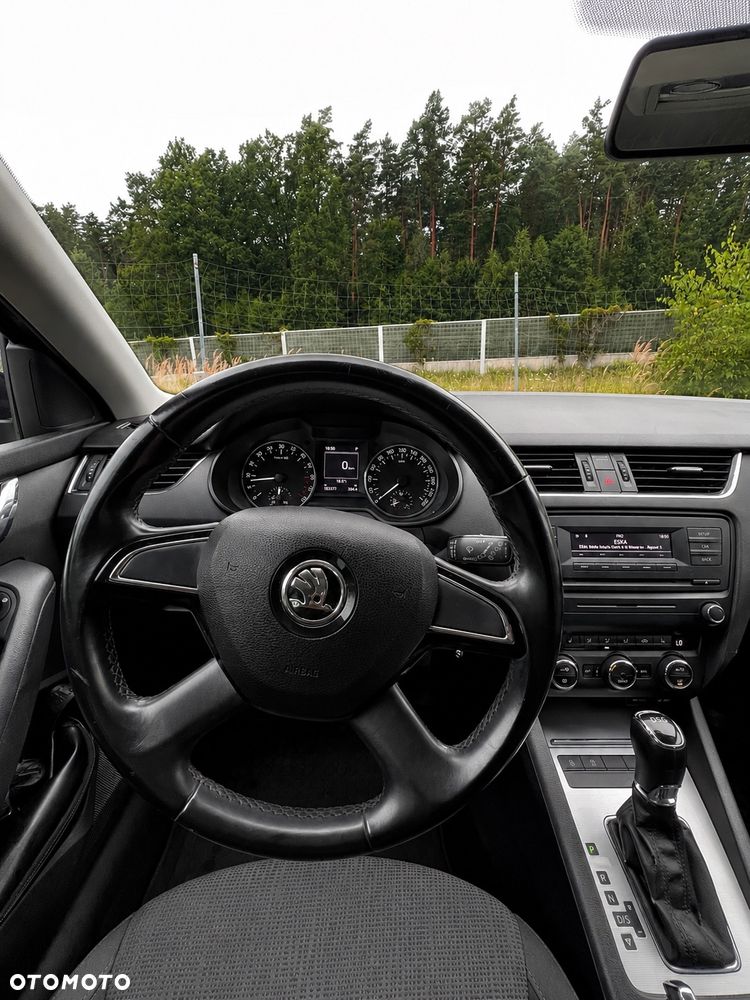 Skoda Octavia 1.6 TDI Elegance DSG - 7