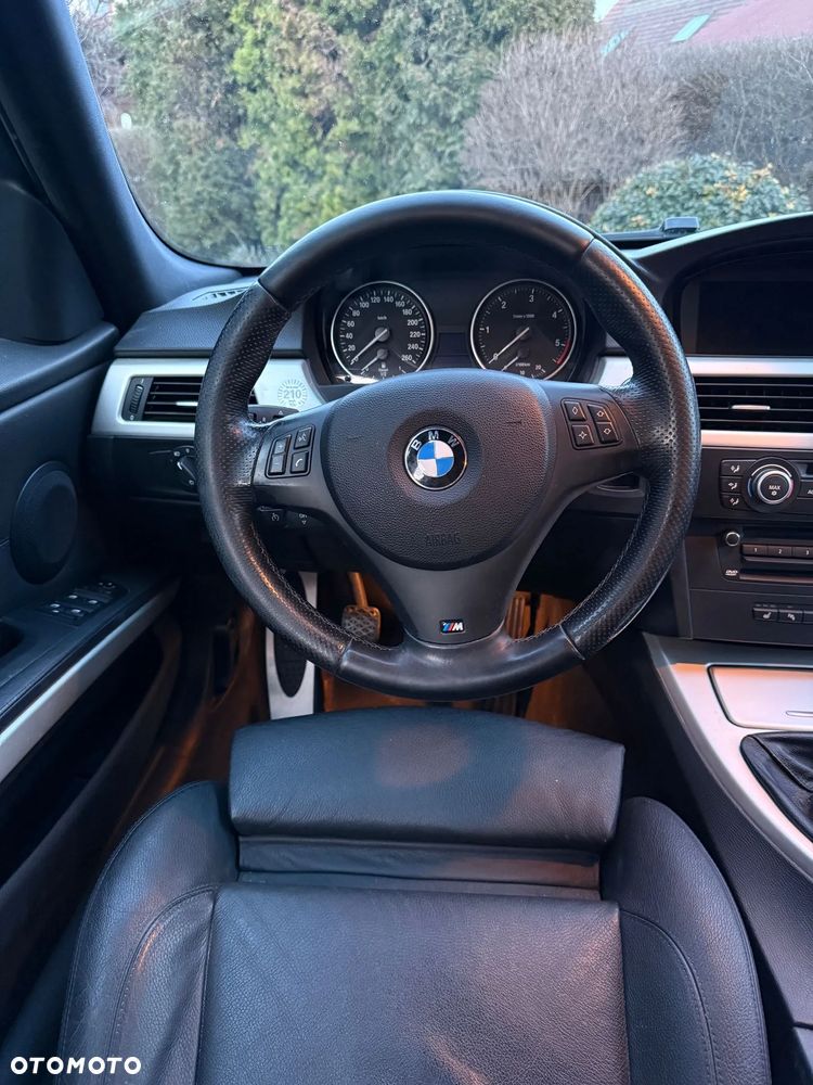 BMW Seria 3 330xd - 14