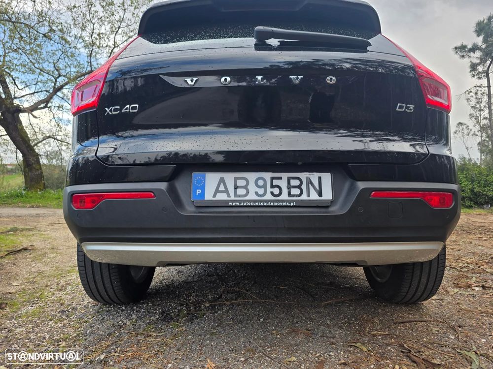 Volvo XC 40 2.0 D3 Momentum Core - 29