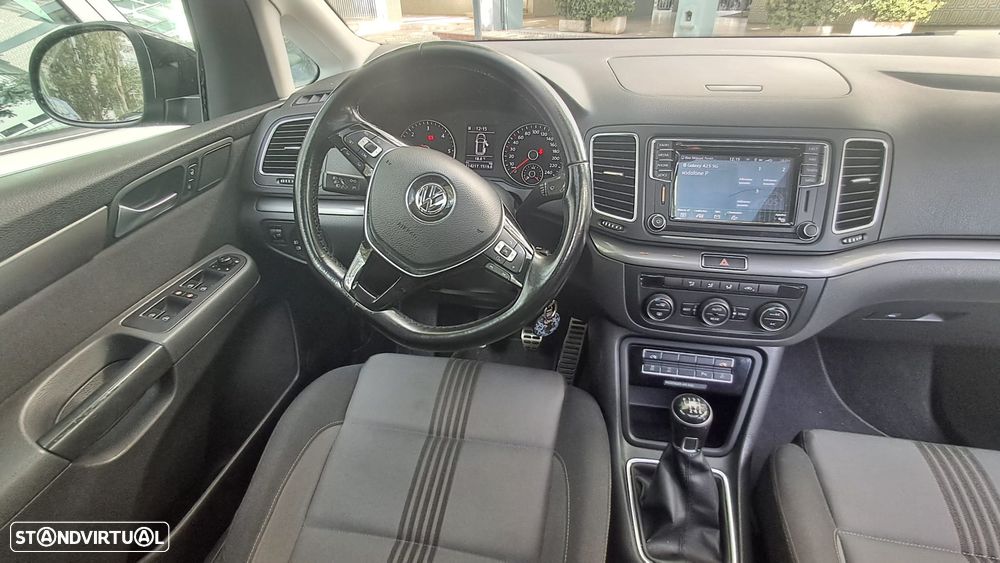 VW Sharan - 16