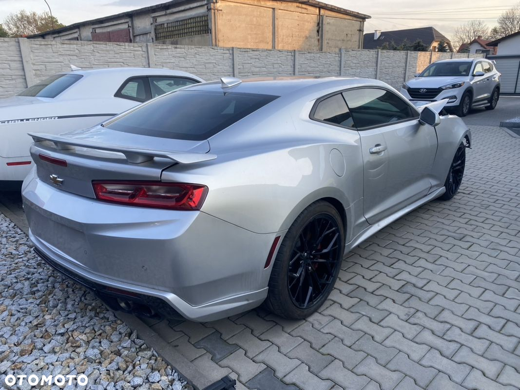 Chevrolet Camaro - 11