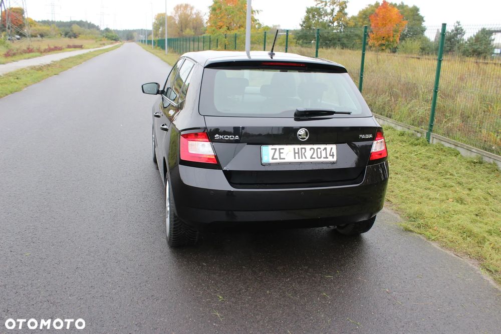Skoda Fabia 2017 photo 5