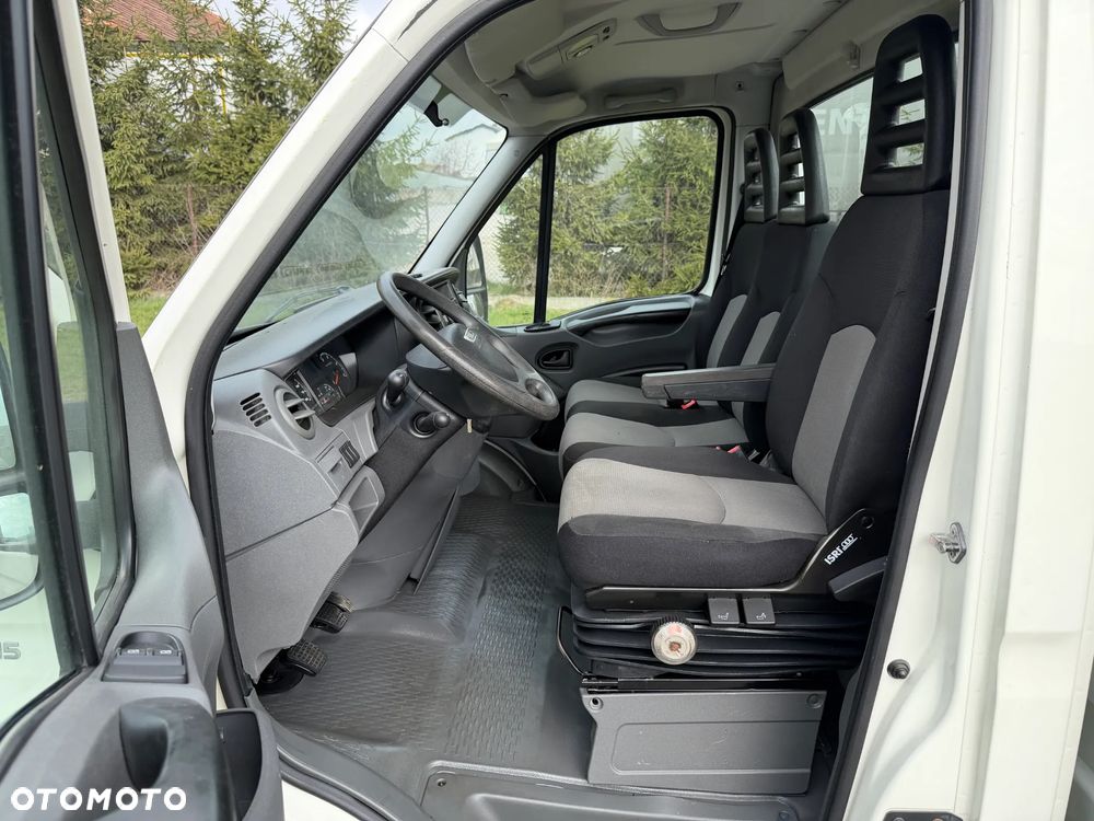 Iveco 35C15 * 3.0 / 150KM * Skrzyniowy * Rozstaw osi: 4.1m * Koła bliźniacze * Rama do zabudowy * - 25