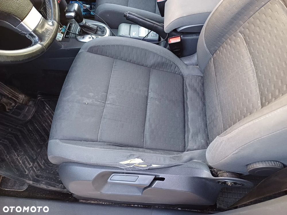 Volkswagen Touran 2.0 TDI DSG Highline - 11