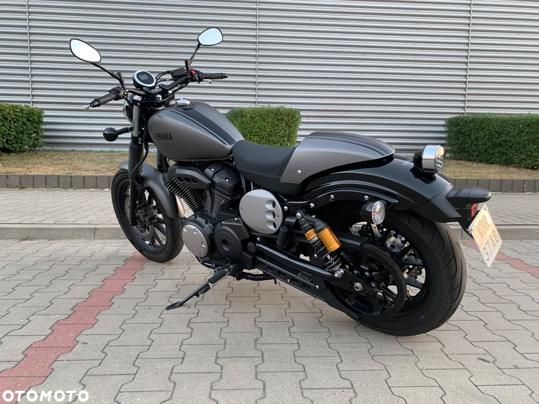Yamaha XVS - 12