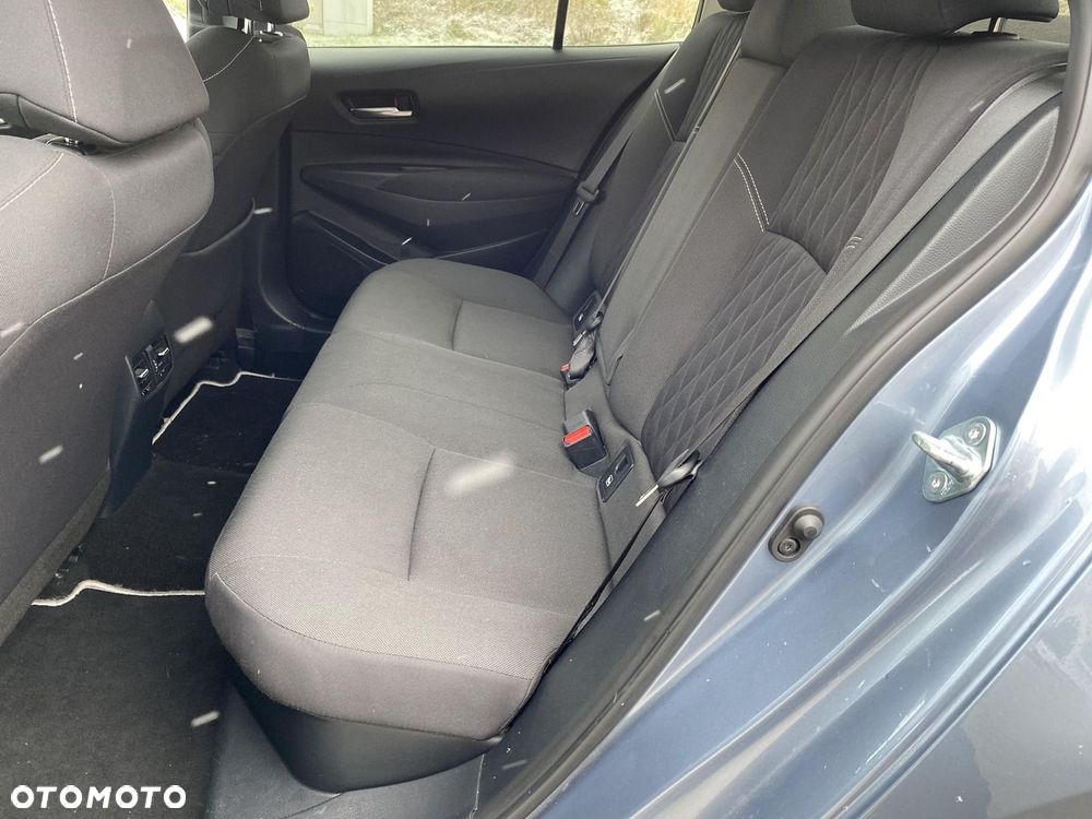 Toyota Corolla 1.8 Hybrid Comfort - 23