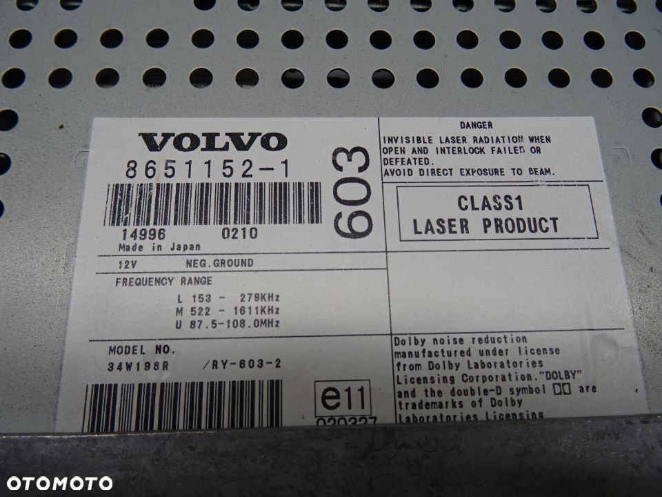 VOLVO V70 II 00-04 2.4D RADIO HU-603 9491217 - 7