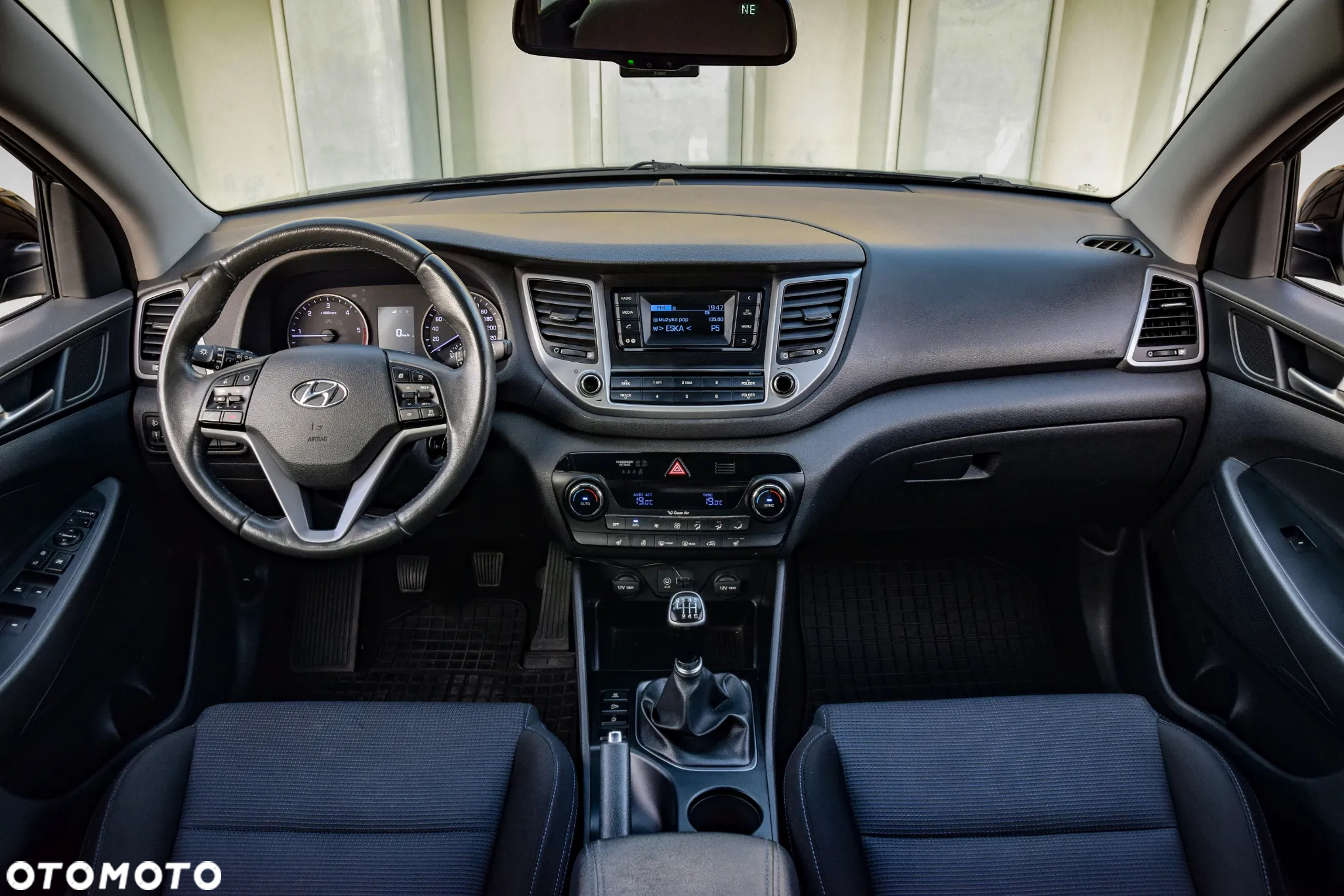 Hyundai Tucson 1.7 CRDI BlueDrive Comfort 2WD - 16