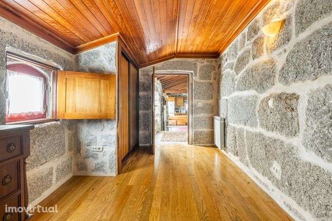 Moradia T4 c/ 337m2 Ribeiros - Fafe - Grande imagem: 5/15