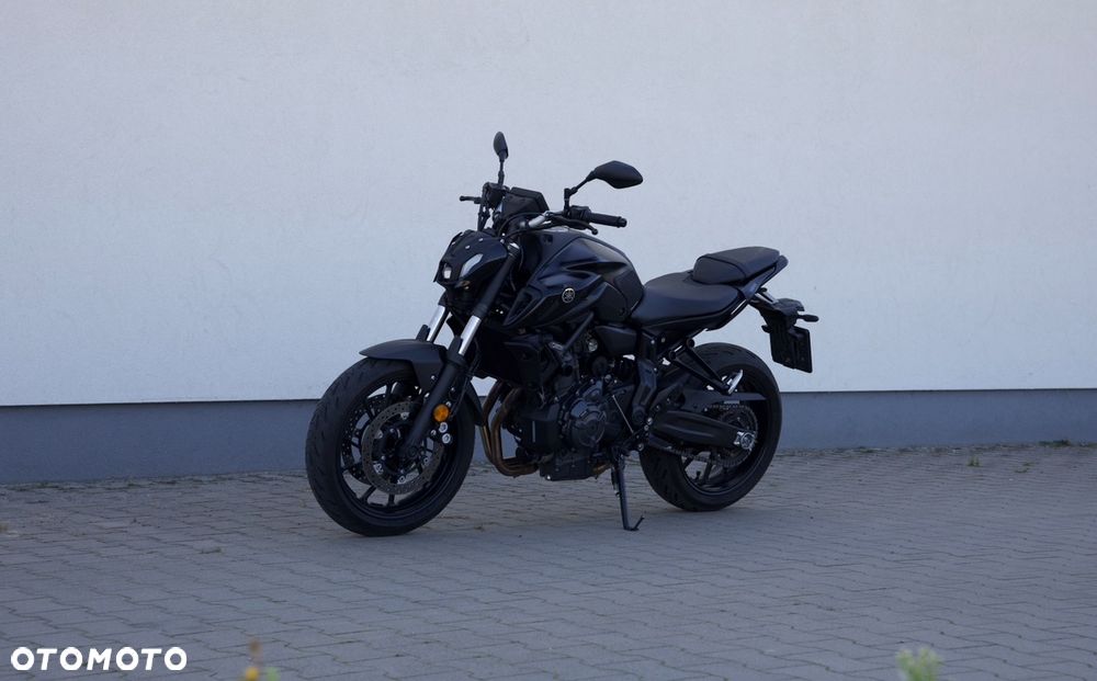 Yamaha MT - 6