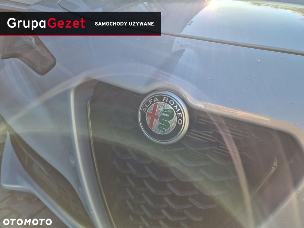 Alfa Romeo Stelvio - 10