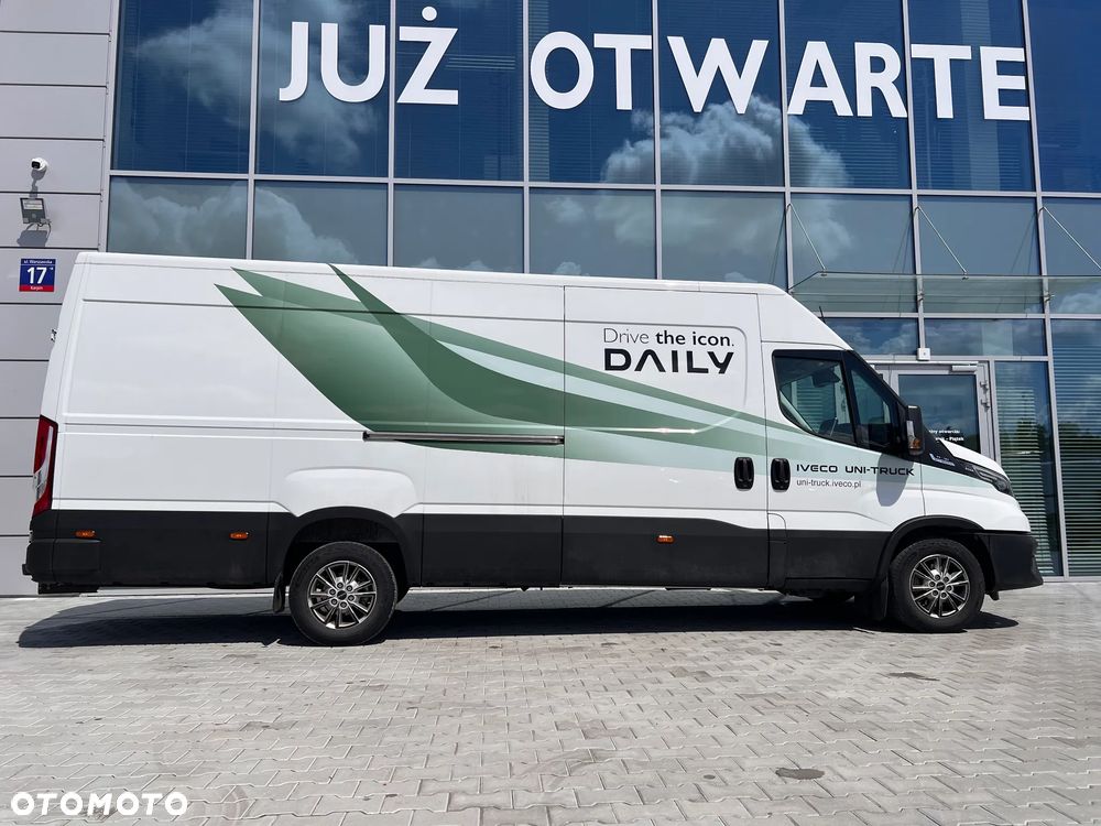 Iveco W CENIE PRZEGLĄDY EKSPOATACYJNE 4 LATA lub 300 000 km !!! - 10