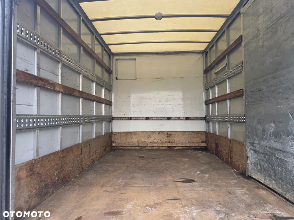 Ford Transit - 27