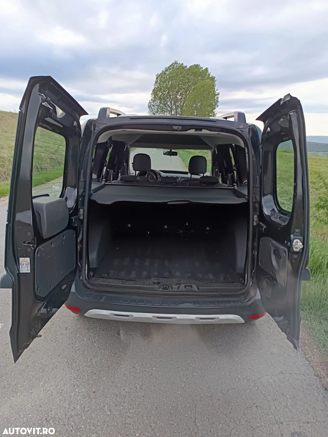Dacia Dokker 1.5 dCi 90 CP Stepway - 8