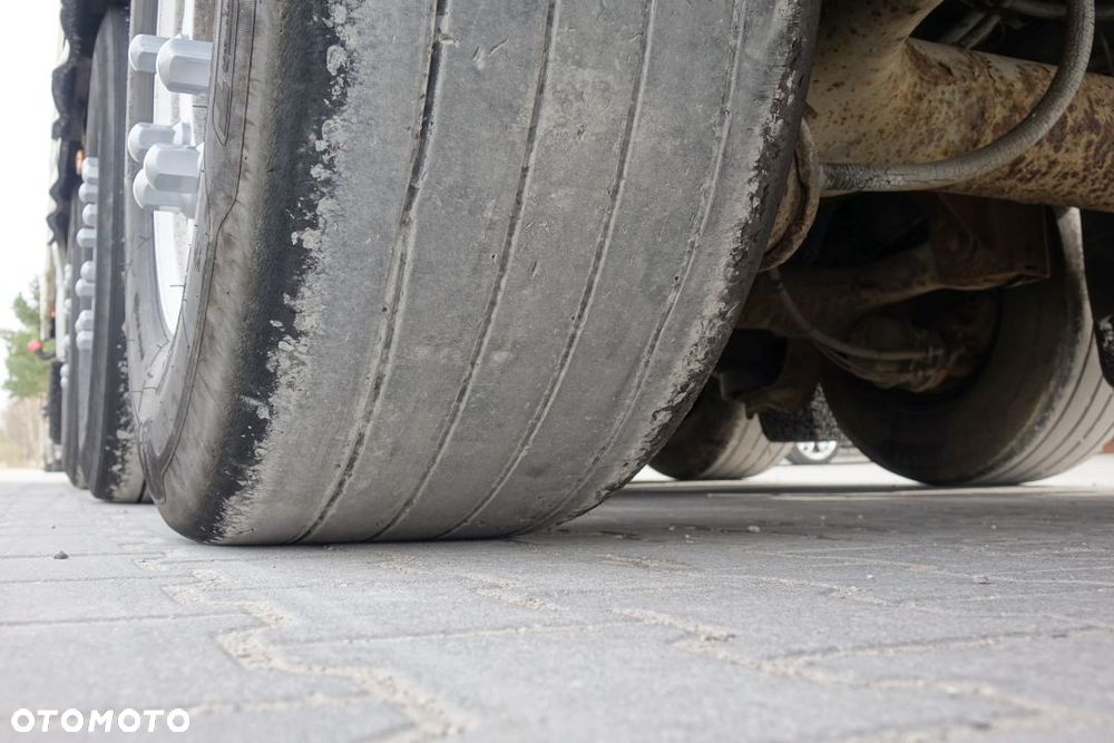 Stas RUCHOMA PODŁOGA / 82m3 / OSIE MERCEDES / ALUMINIOWE FELGI - 15