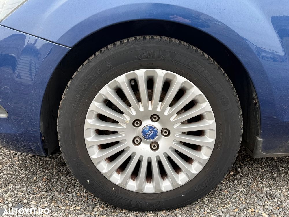 Ford Focus 1.6 16V Titanium - 11