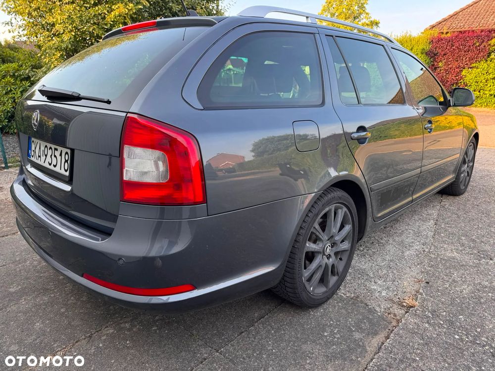 Skoda Octavia 2.0 TFSI RS DSG - 5
