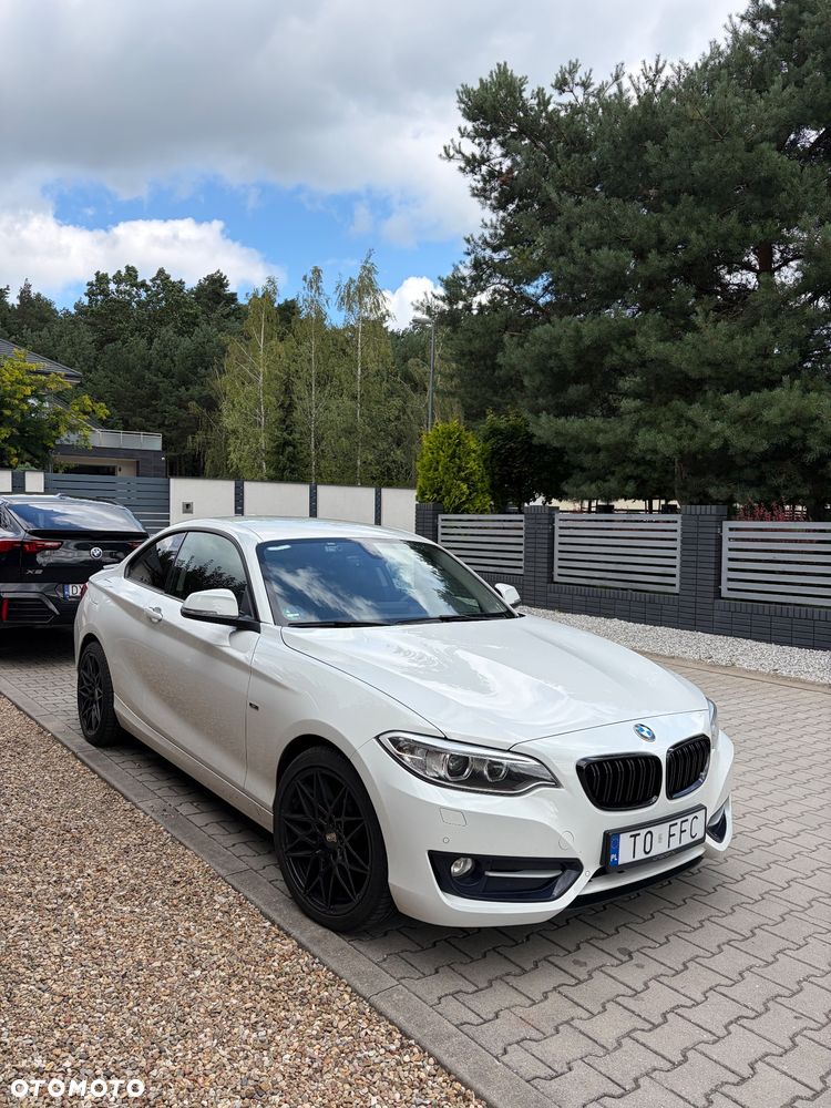 BMW Seria 2 218d Sport Line - 2