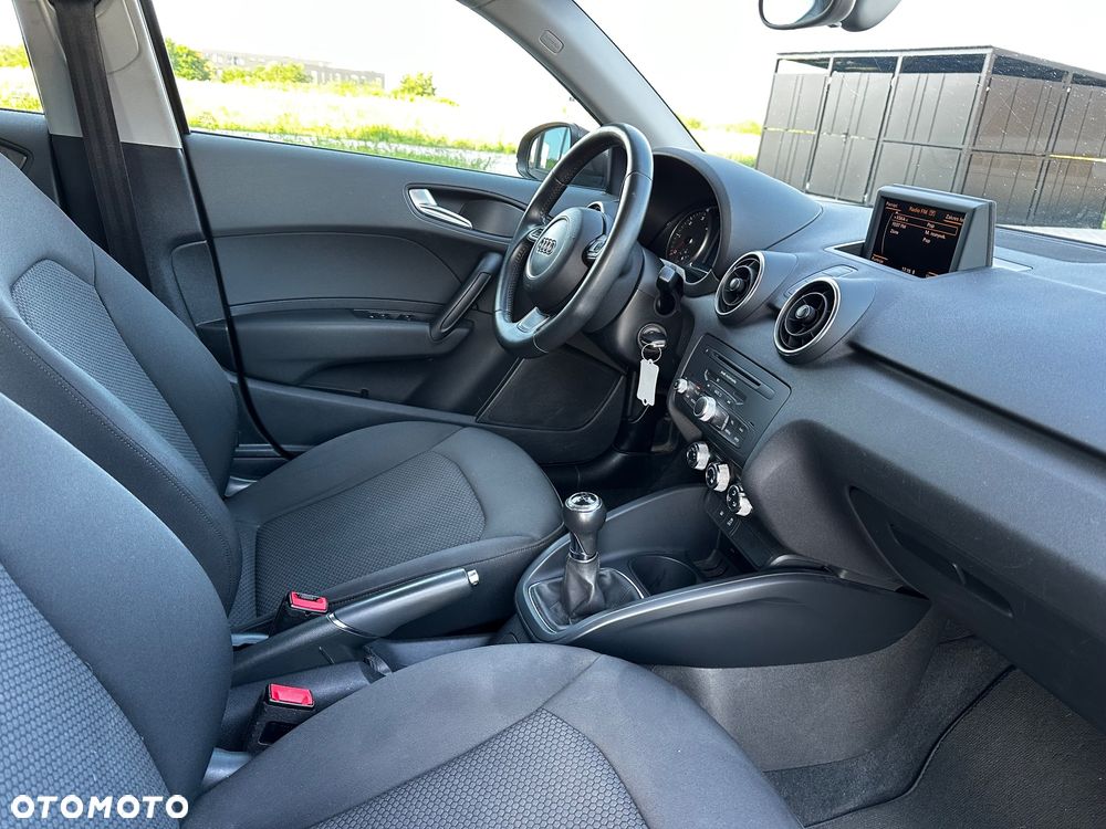 Audi A1 Sportback 1.6 TDI Ambition - 12