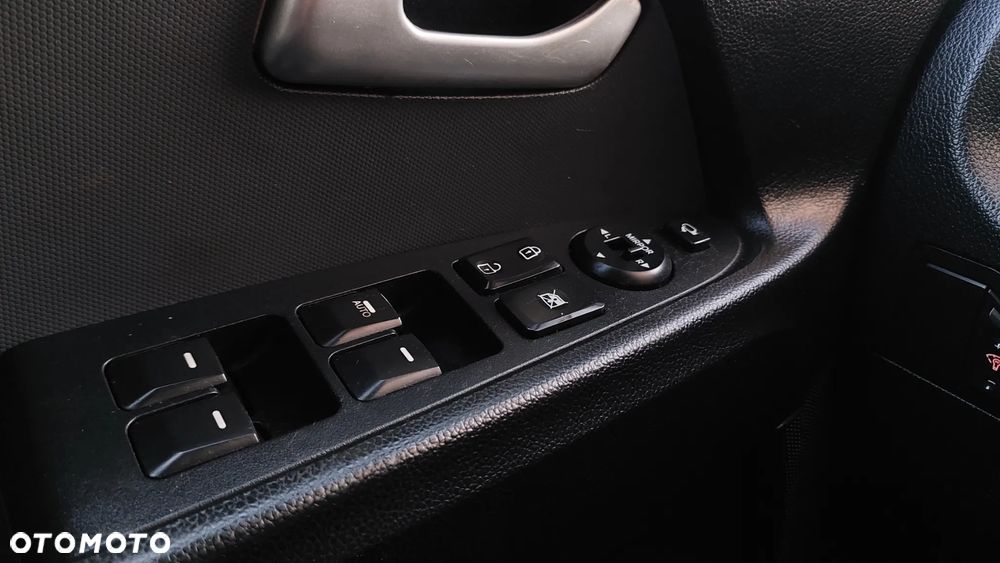 Kia Sportage 2.0 CRDI 4WD Dream-Team Edition - 25